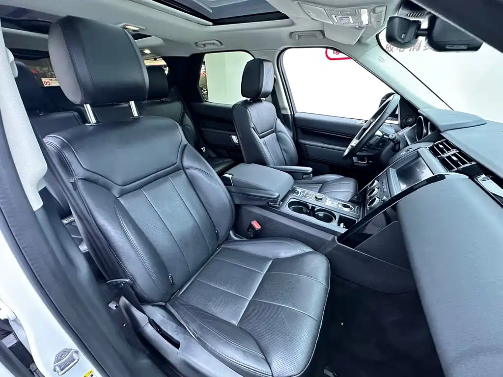 Land Rover Discovery — фото 17