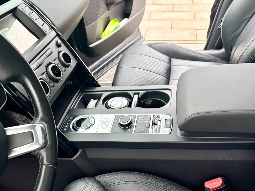 Land Rover Discovery — фото 37