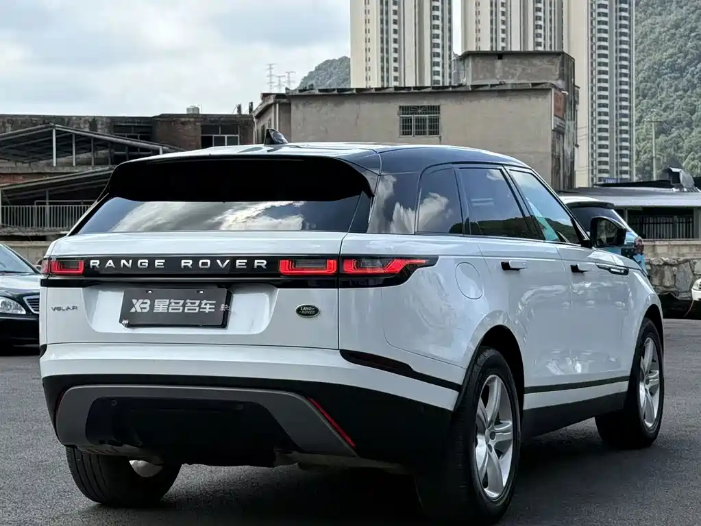 Land Rover Velar — фото 14
