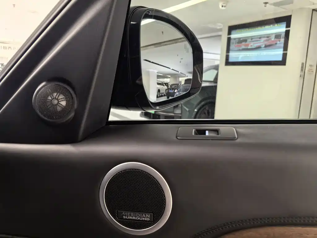 Land Rover Discovery — фото 10