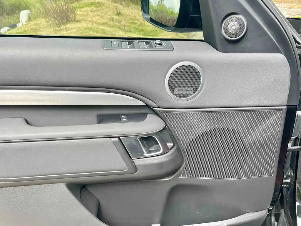 Land Rover Discovery — фото 13