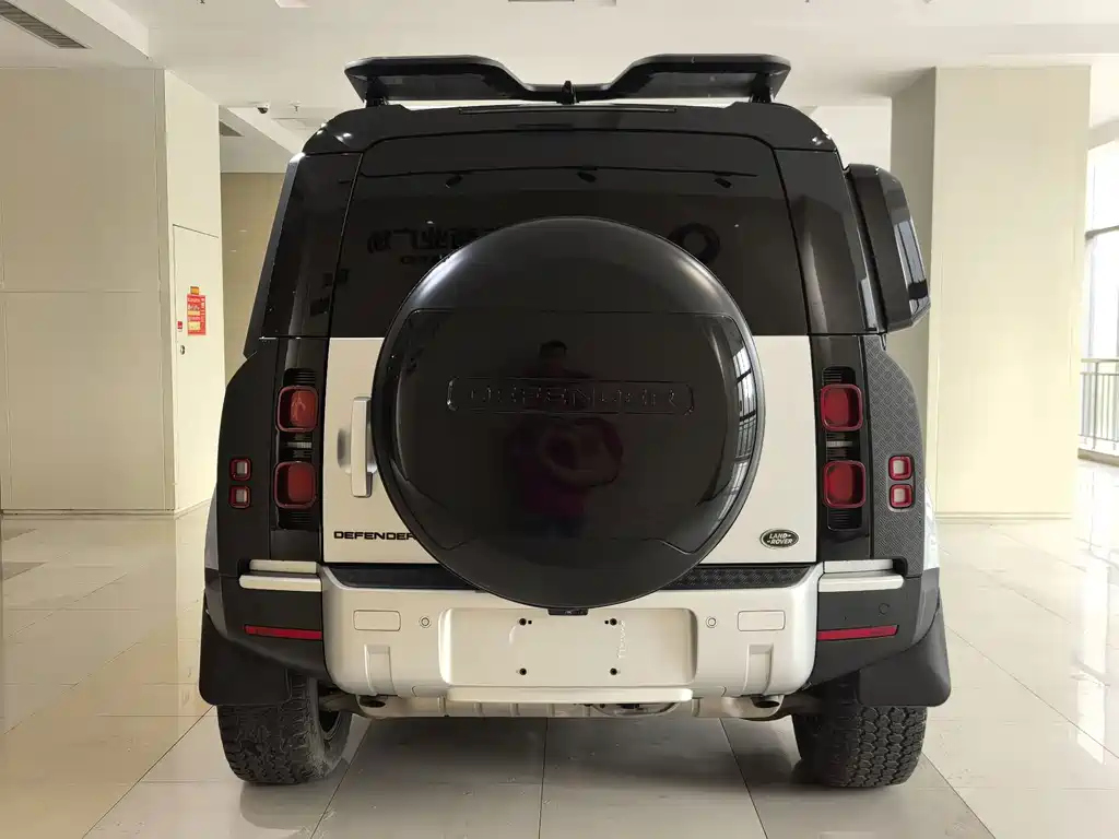 Land Rover Defender — фото 3