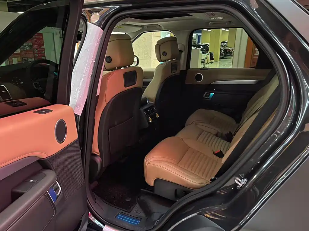 Land Rover Discovery — фото 15
