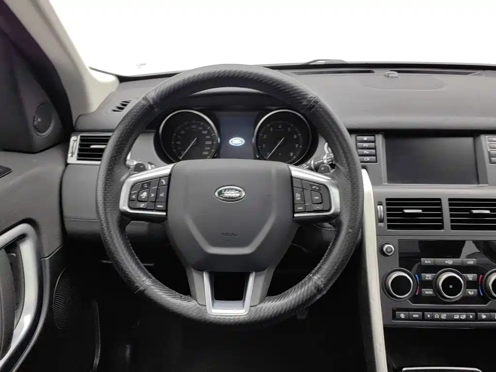 Land Rover Discovery Sport — фото 11