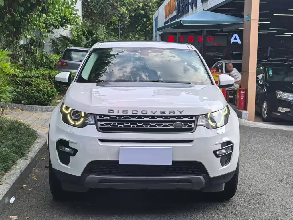 Land Rover Discovery Sport — фото 15