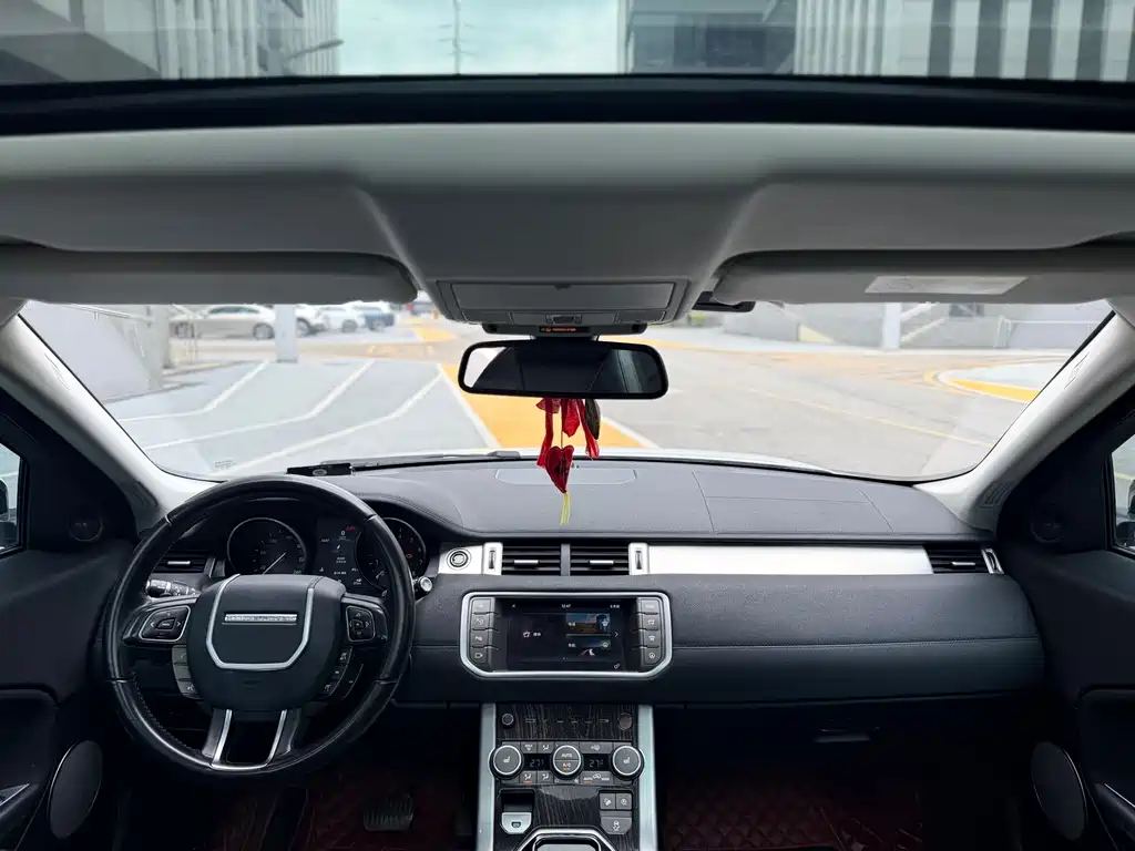 Land Rover Evoque — фото 5