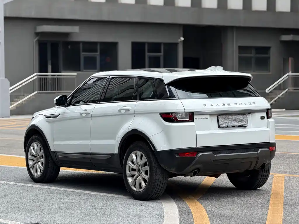Land Rover Evoque — фото 7