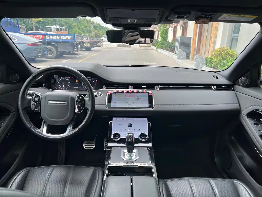 Land Rover Evoque — фото 5
