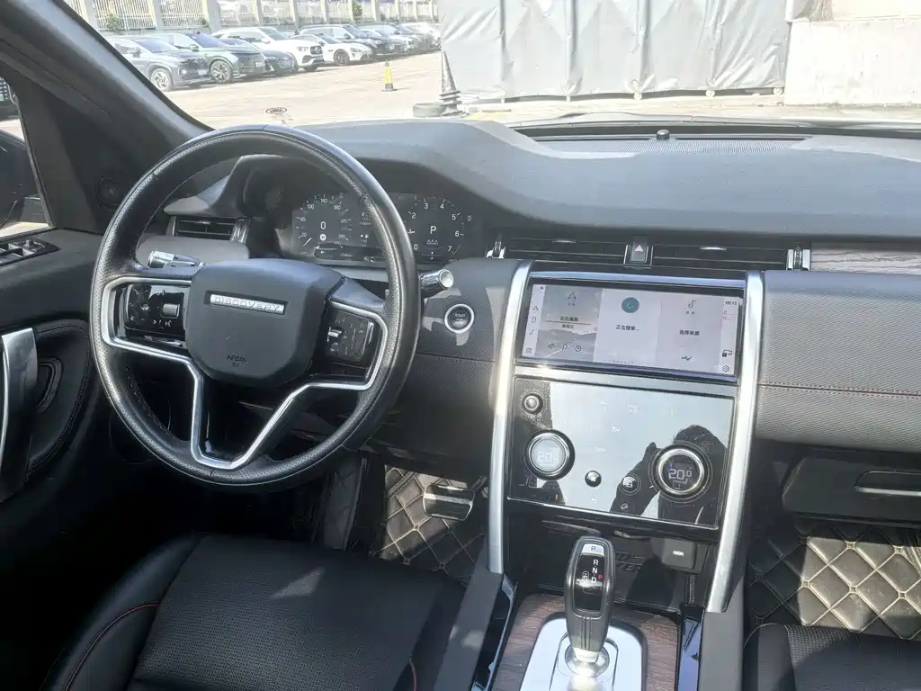 Land Rover Discovery Sport — фото 10