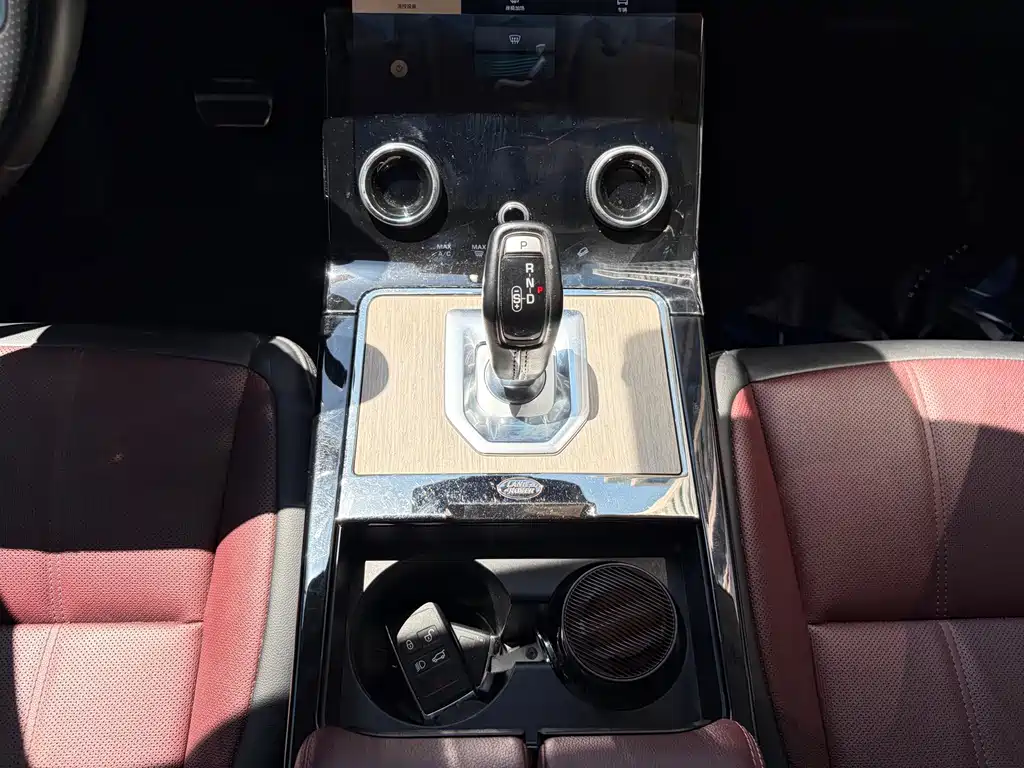 Land Rover Evoque — фото 20
