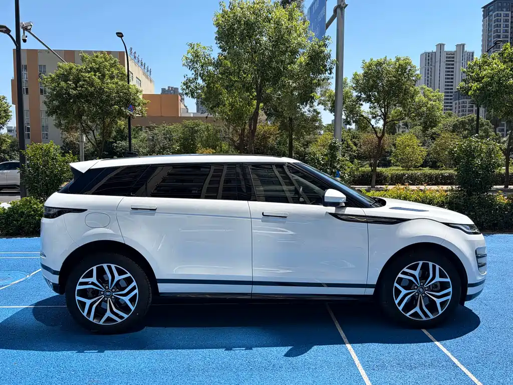Land Rover Evoque — фото 4