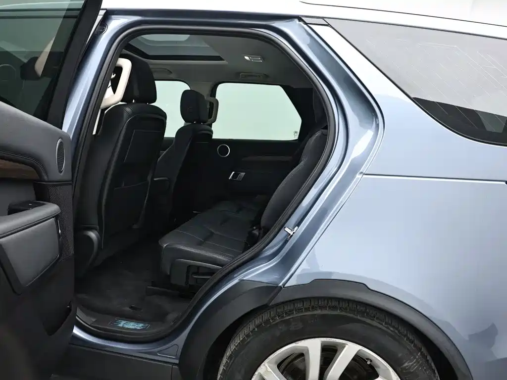 Land Rover Discovery — фото 13