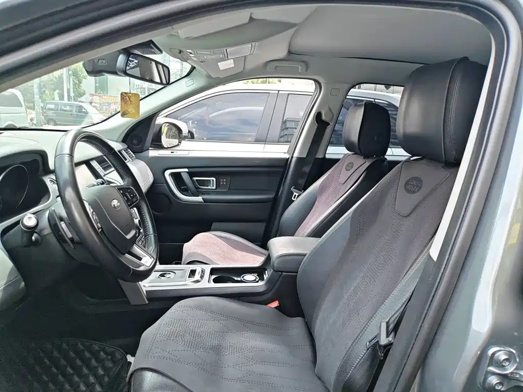 Land Rover Discovery Sport — фото 16