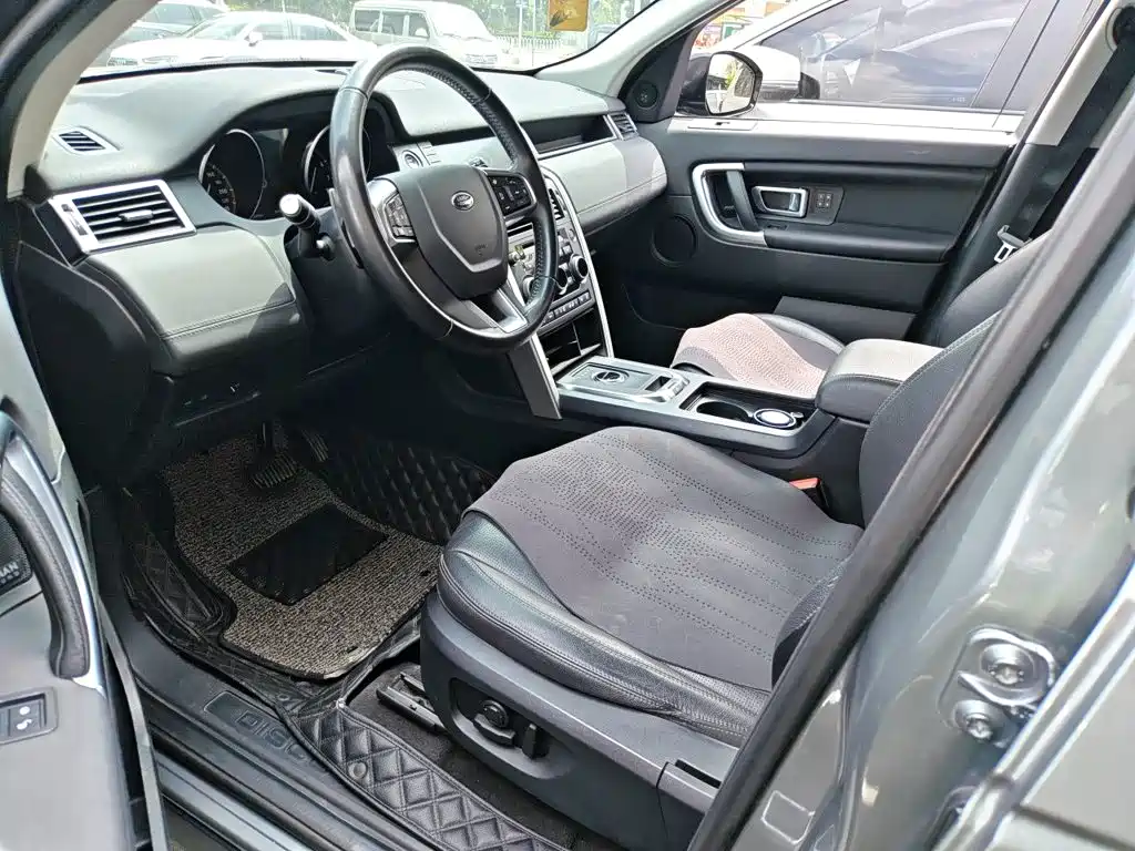 Land Rover Discovery Sport — фото 17