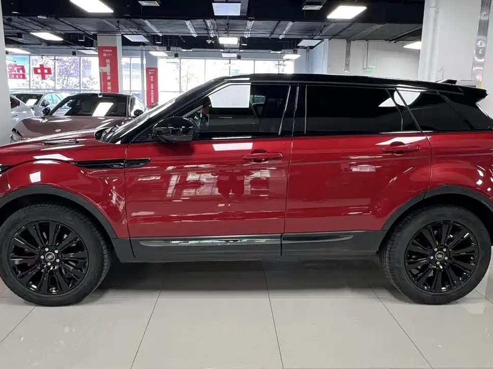 Land Rover Evoque — фото 2