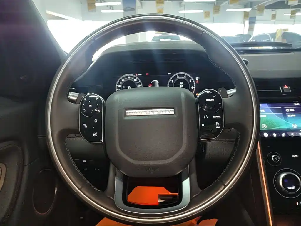 Land Rover Discovery Sport — фото 11