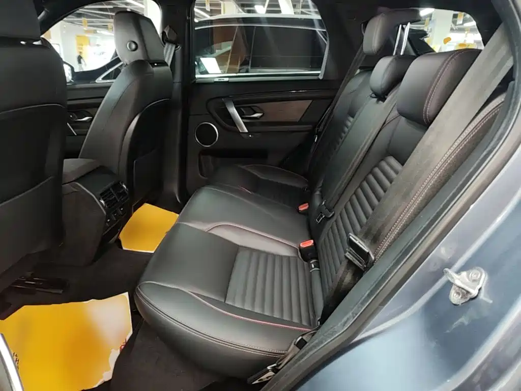 Land Rover Discovery Sport — фото 17