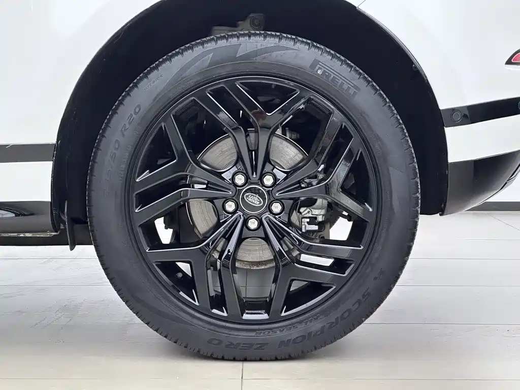 Land Rover Evoque — фото 17