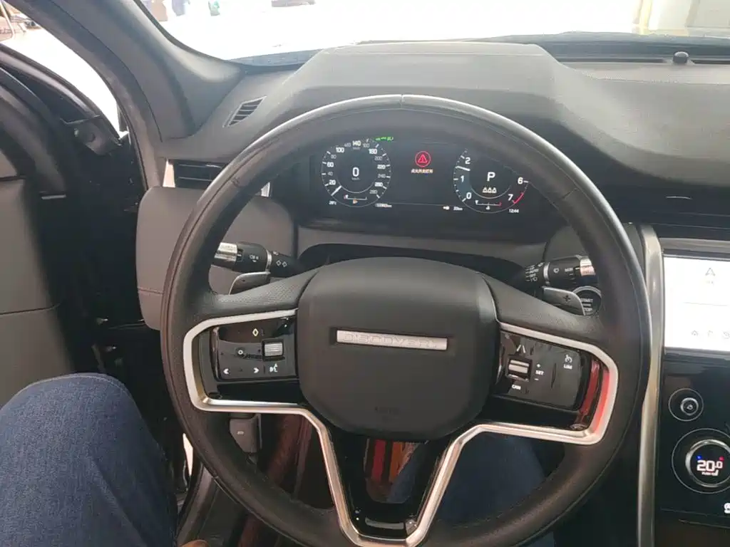 Land Rover Discovery Sport — фото 11