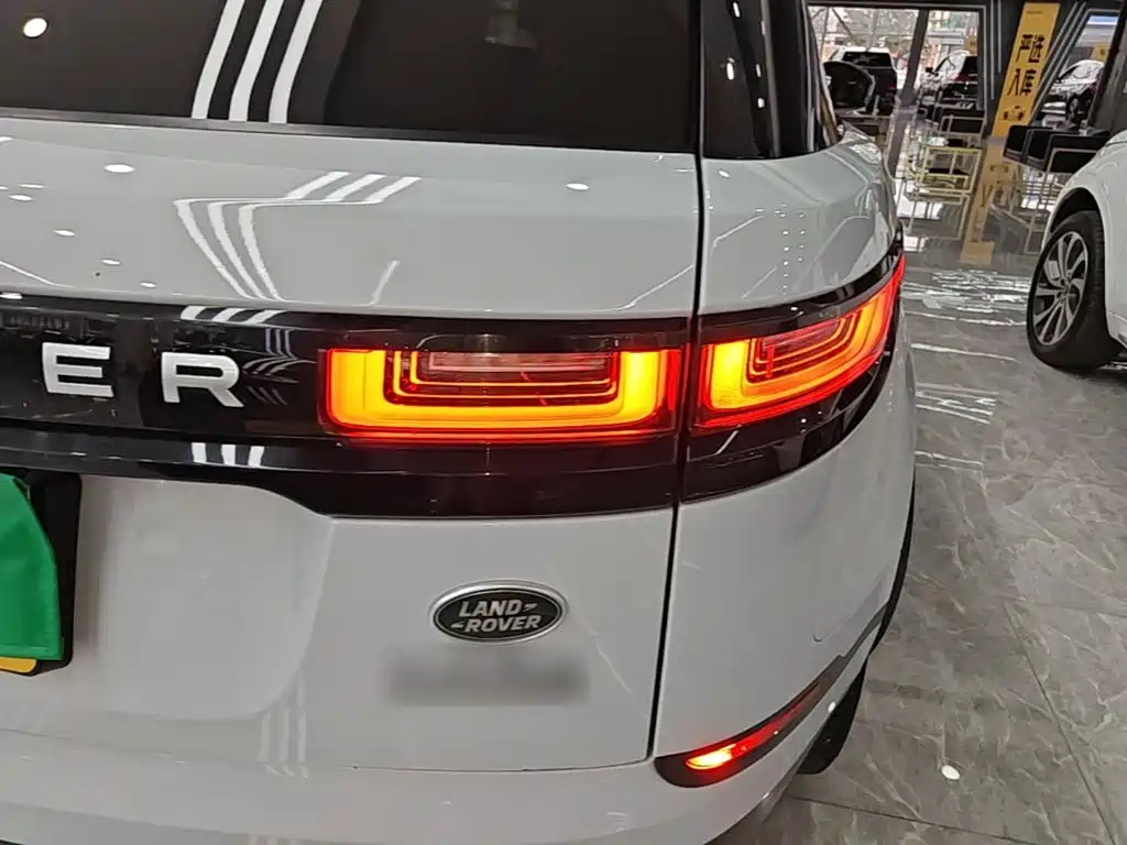 Land Rover Velar — фото 8