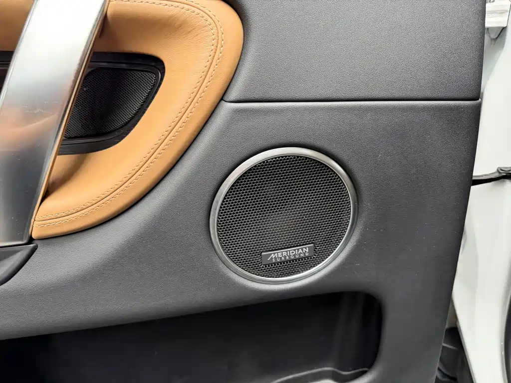 Land Rover Discovery Sport — фото 13