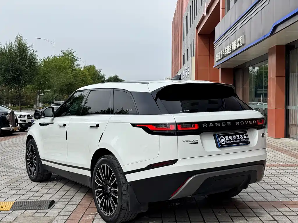 Land Rover Velar — фото 14