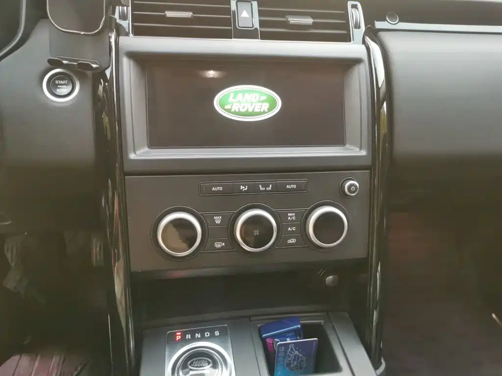 Land Rover Discovery — фото 14