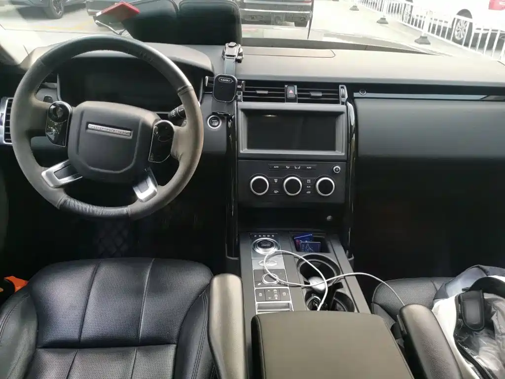 Land Rover Discovery — фото 10