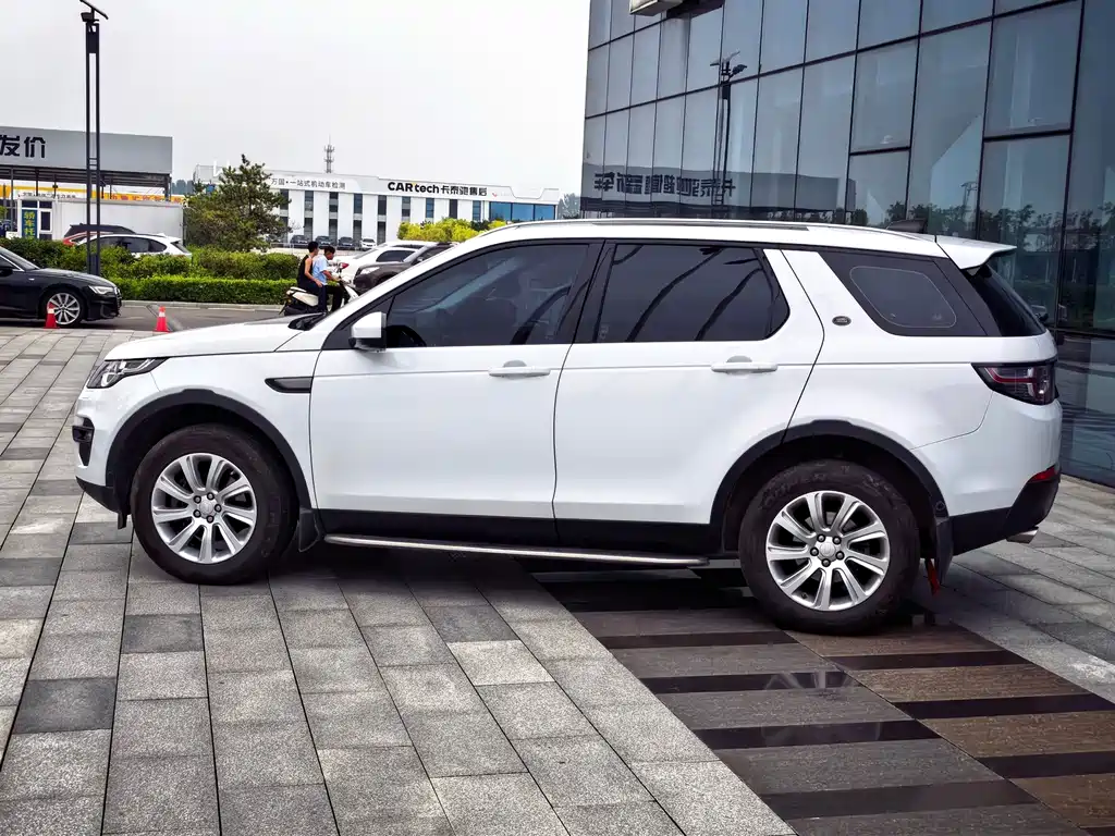Land Rover Discovery Sport — фото 7