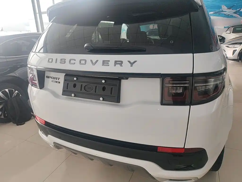 Land Rover Discovery Sport Hybrid — фото 6