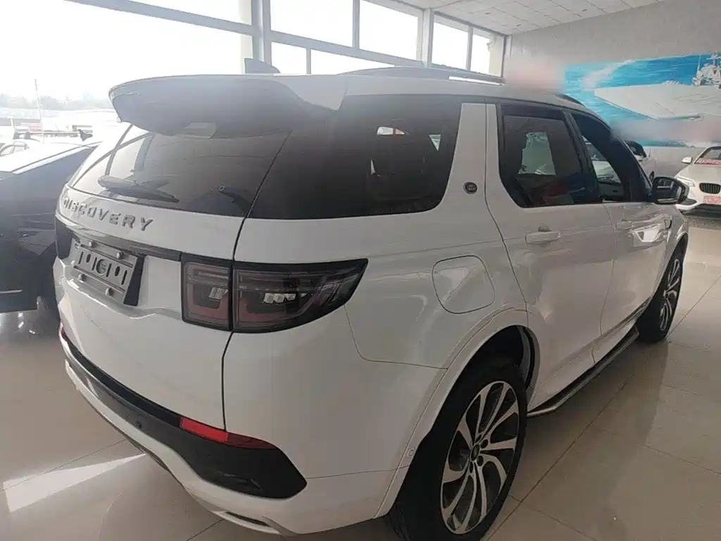 Land Rover Discovery Sport Hybrid — фото 7