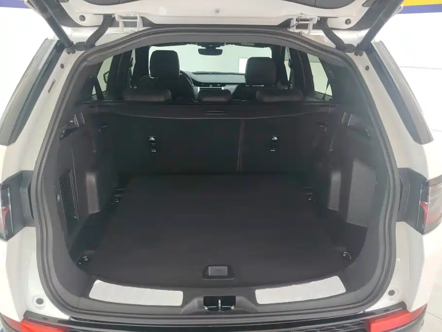 Land Rover Discovery Sport — фото 4