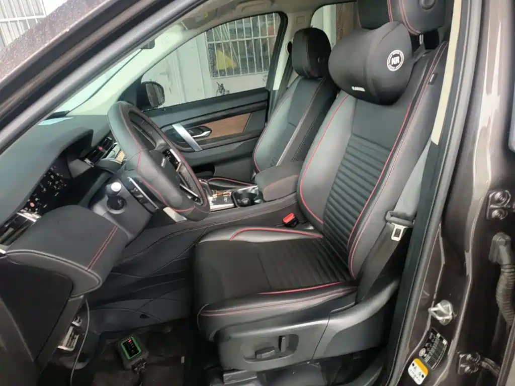 Land Rover Discovery Sport — фото 15