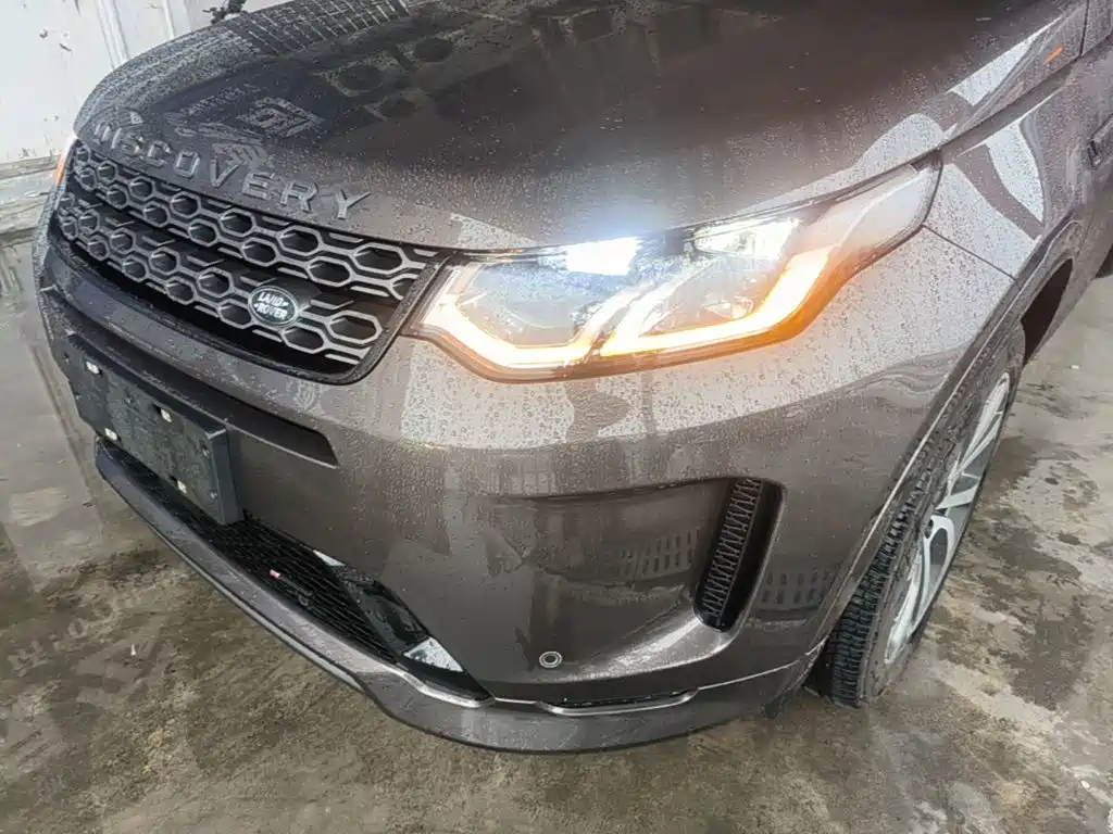 Land Rover Discovery Sport — фото 24