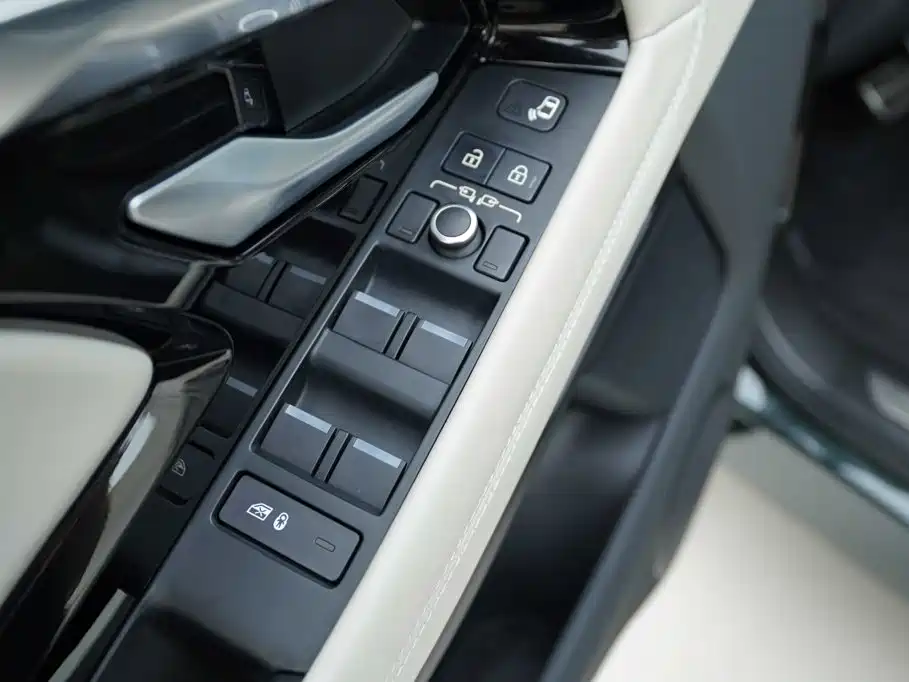 Land Rover Evoque — фото 10