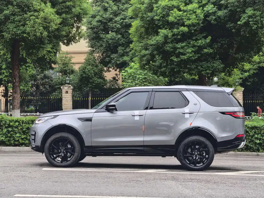 Land Rover Discovery — фото 15