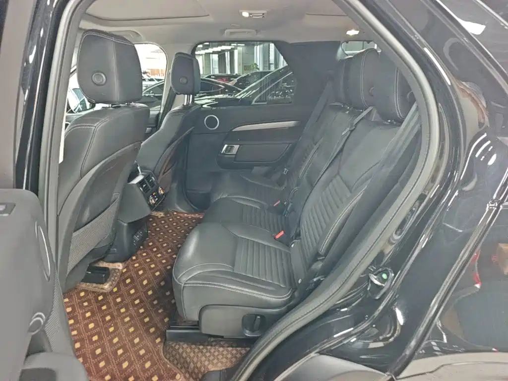 Land Rover Discovery — фото 13
