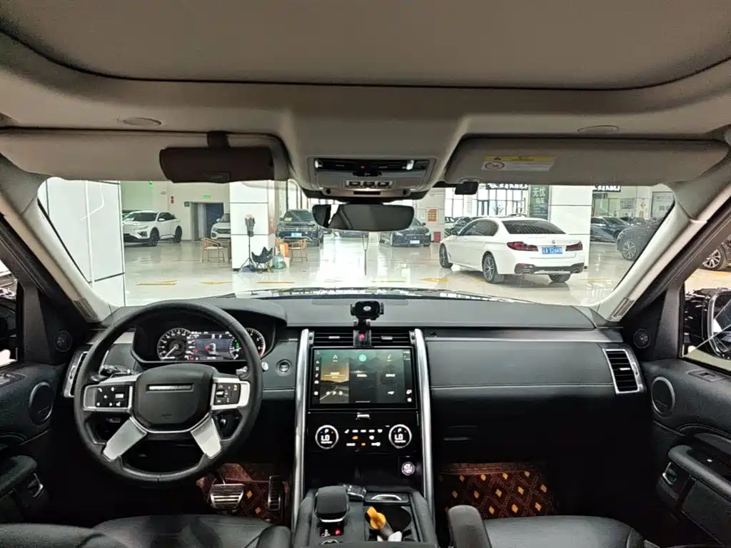 Land Rover Discovery — фото 14