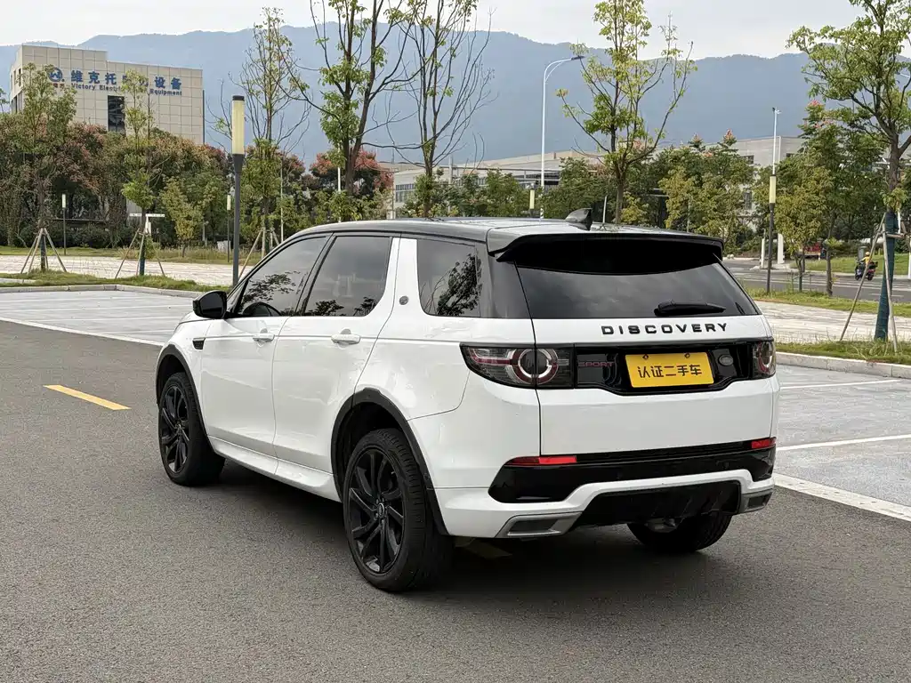 Land Rover Discovery Sport — фото 14