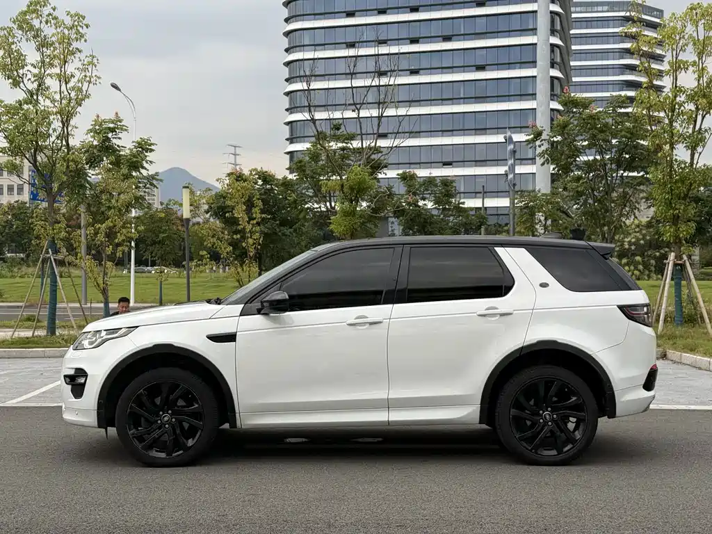 Land Rover Discovery Sport — фото 4