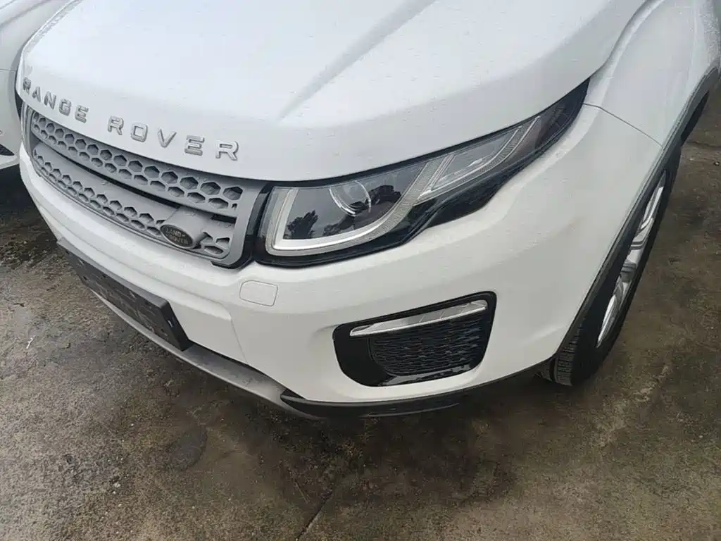 Land Rover Evoque — фото 24