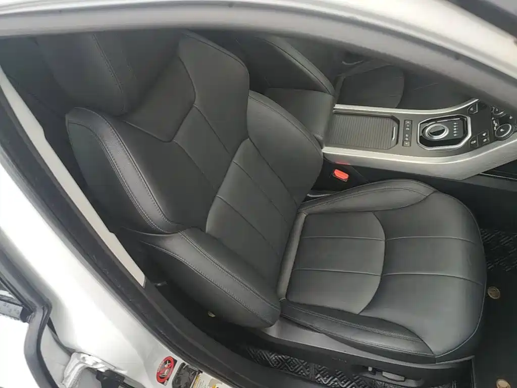 Land Rover Evoque — фото 25
