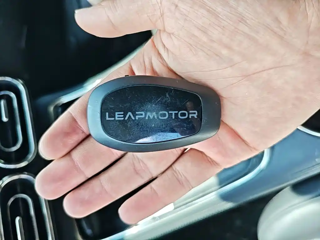 Leapmotor Leapmotor C11 — фото 9