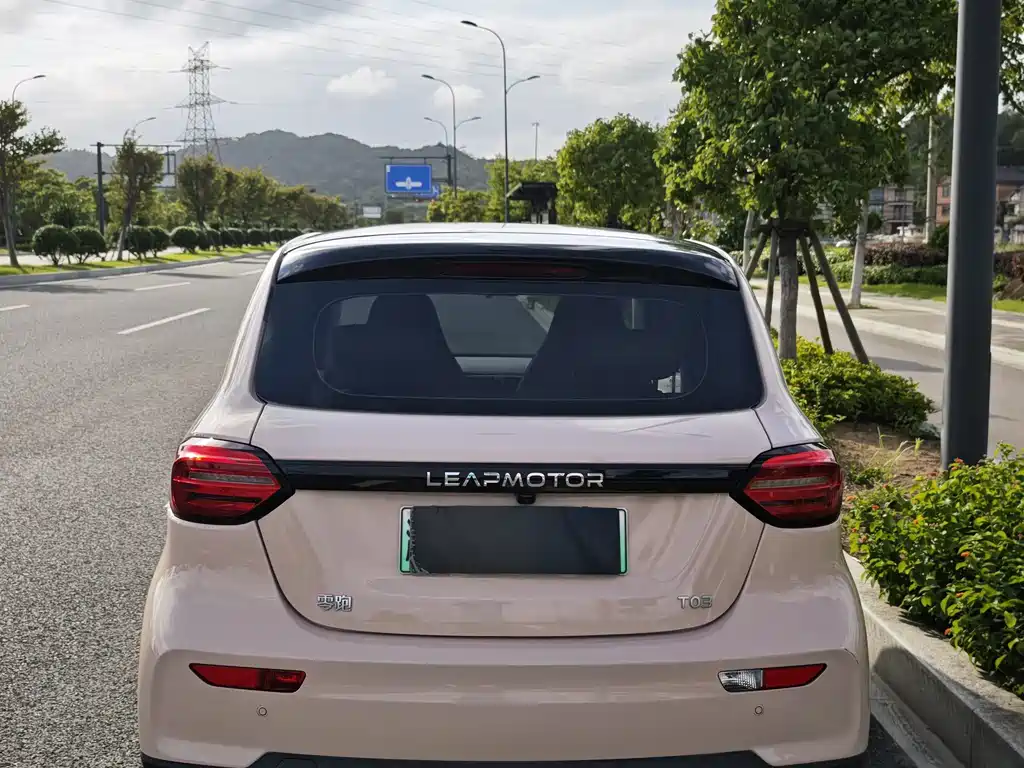 Leapmotor Leapmotor T03 — фото 5