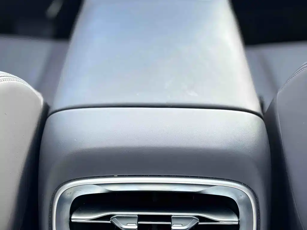 Leapmotor Leapmotor B10 — фото 18