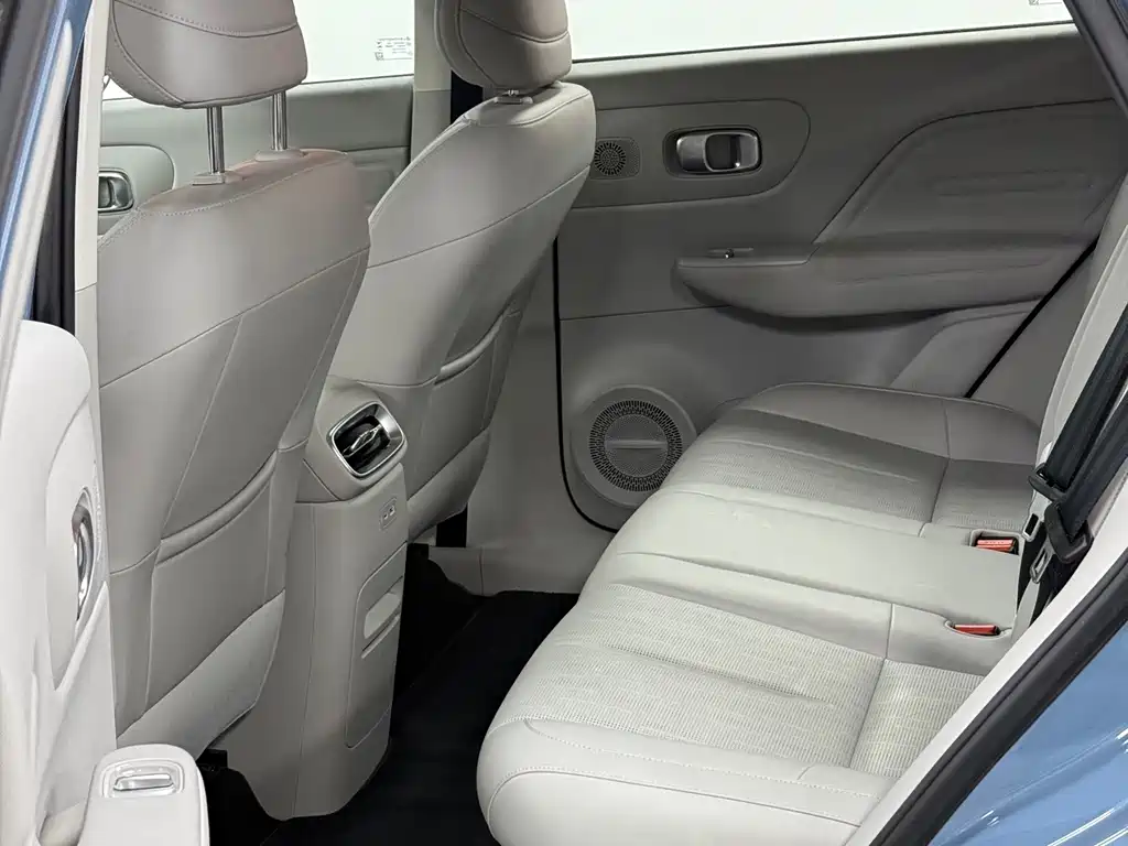 Leapmotor Leapmotor B10 — фото 11