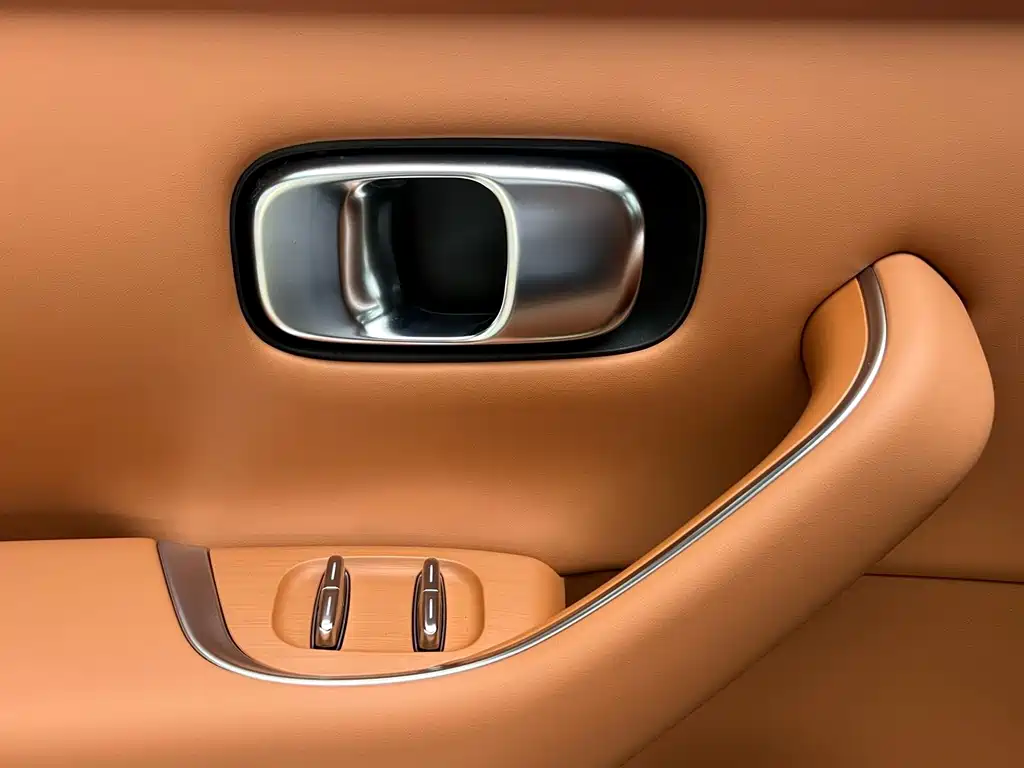 Leapmotor Leapmotor C16 — фото 19