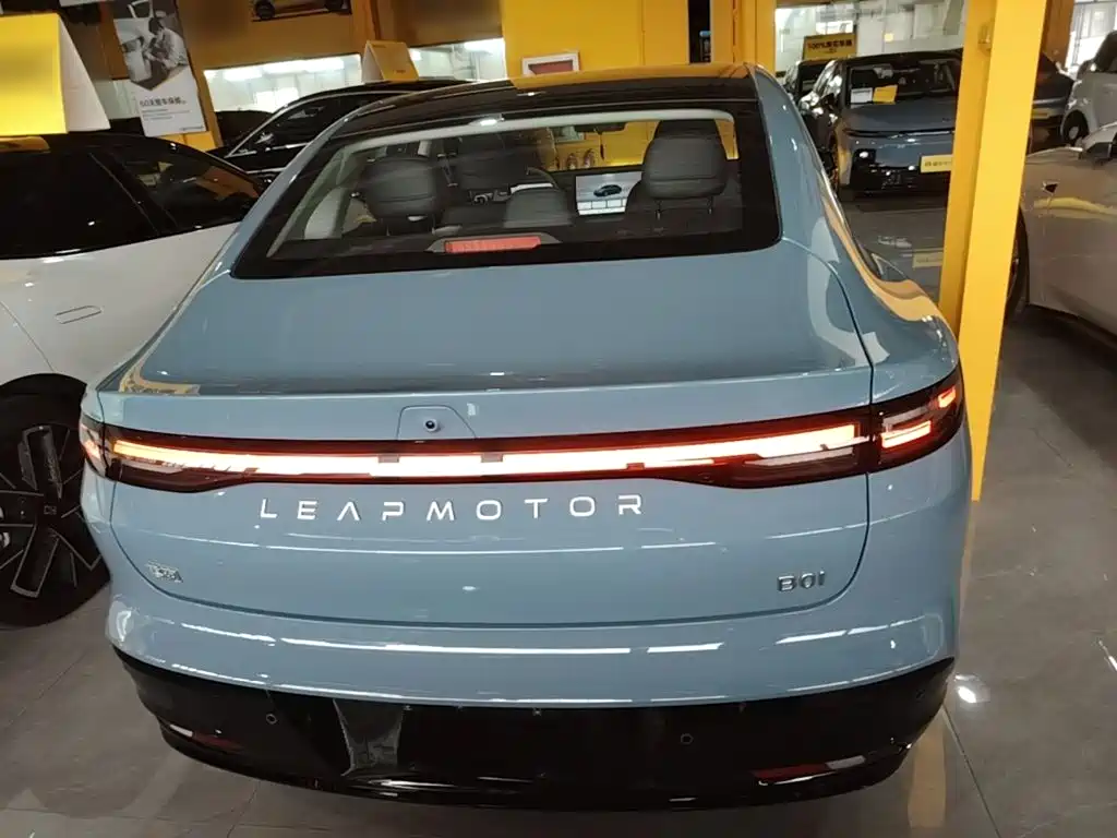 Leapmotor Leapmotor B01 — фото 6