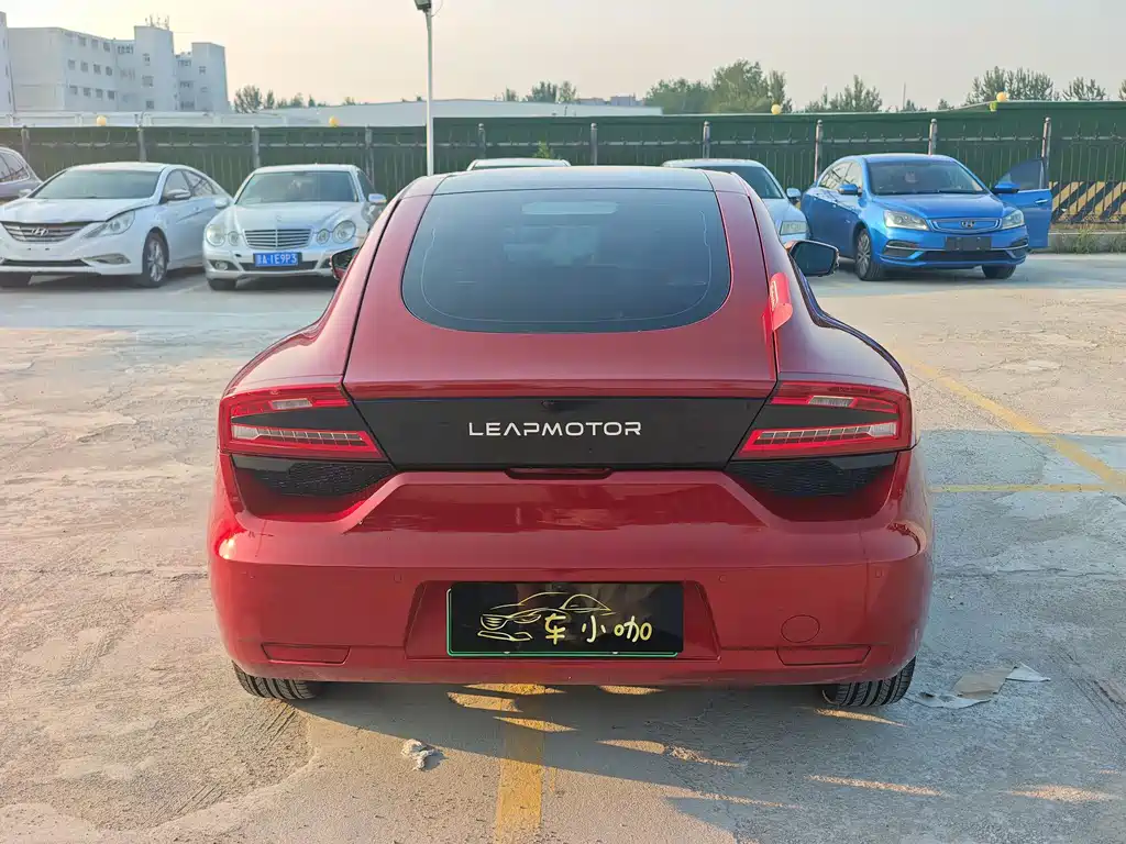 Leapmotor Leapmotor S01 — фото 5