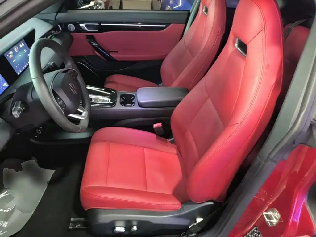 Leapmotor Leapmotor S01 — фото 15